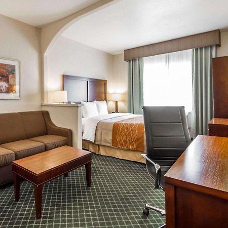 Comfort Inn & Suites Oakland Airport Екстер'єр фото