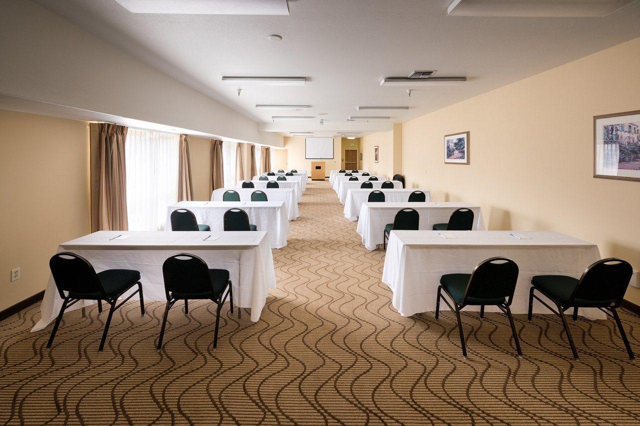 Comfort Inn & Suites Oakland Airport Екстер'єр фото