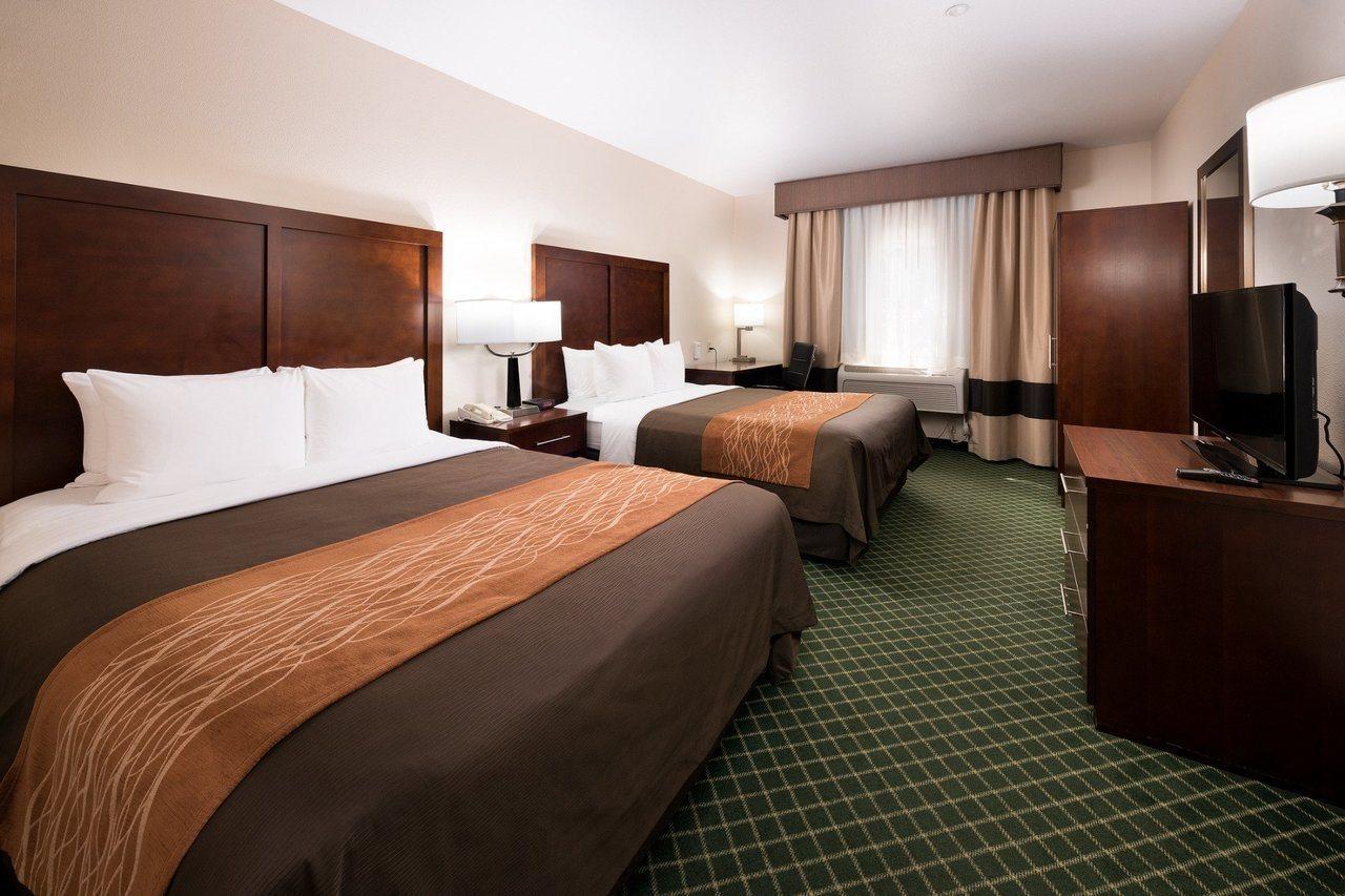 Comfort Inn & Suites Oakland Airport Екстер'єр фото