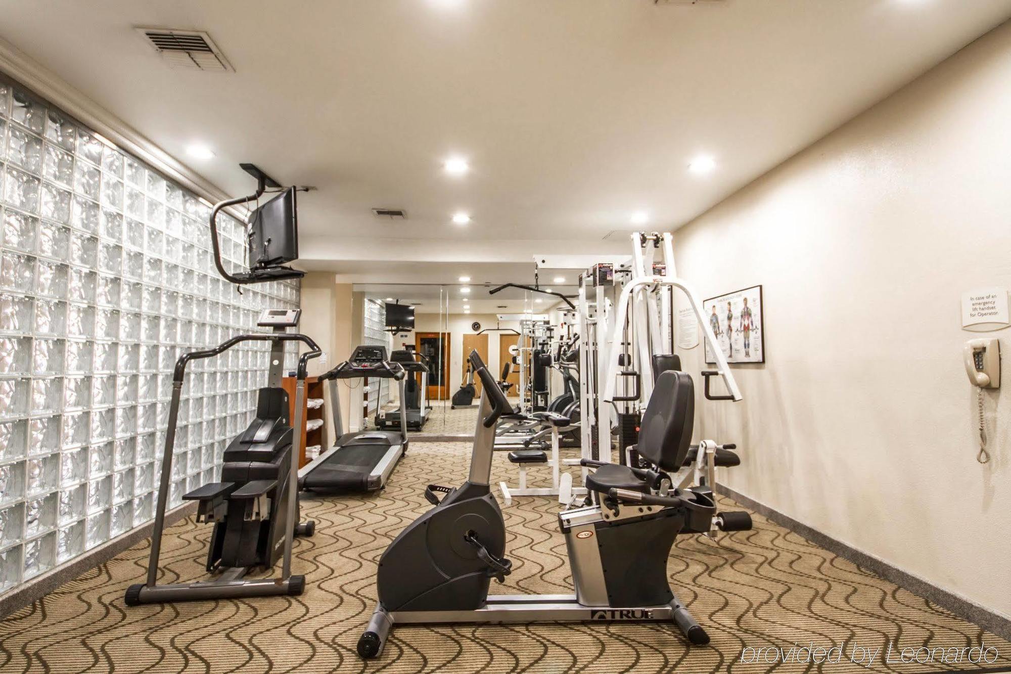 Comfort Inn & Suites Oakland Airport Екстер'єр фото