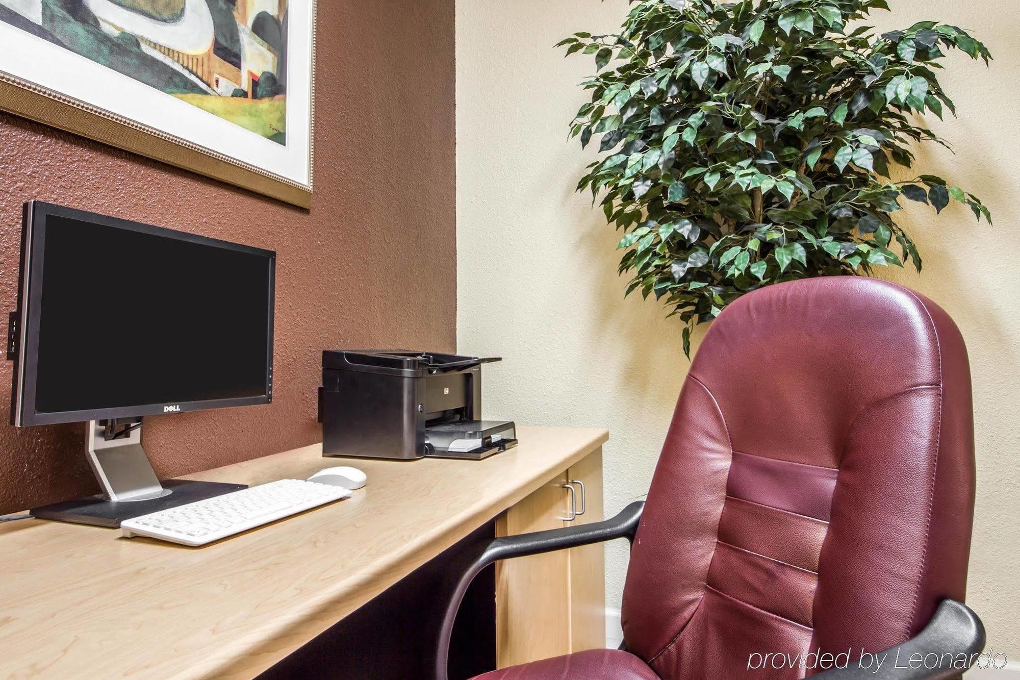 Comfort Inn & Suites Oakland Airport Екстер'єр фото