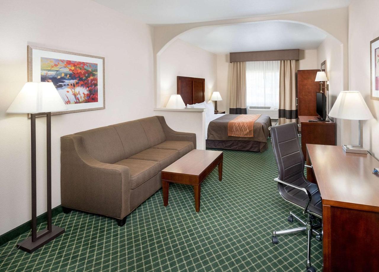Comfort Inn & Suites Oakland Airport Екстер'єр фото