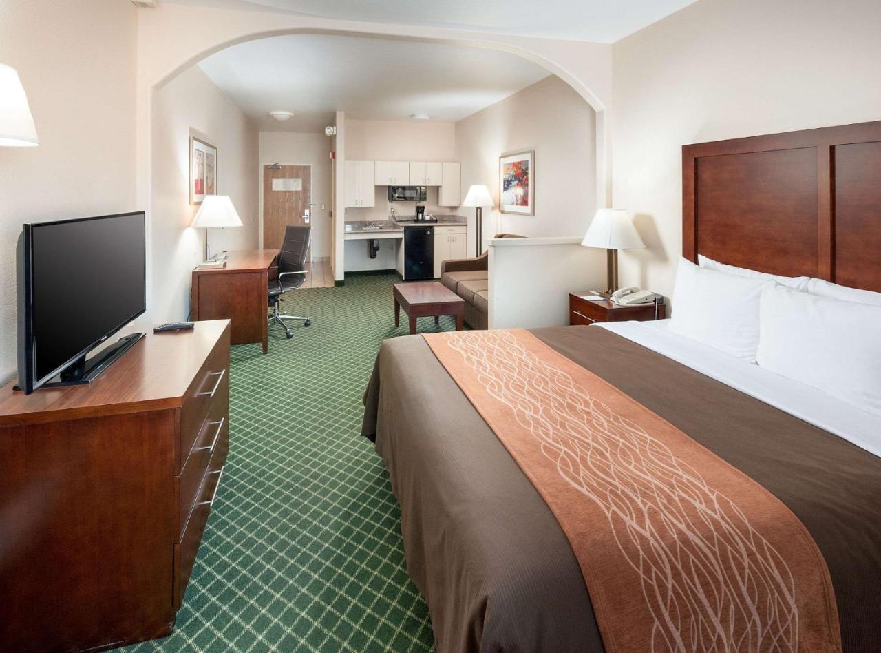 Comfort Inn & Suites Oakland Airport Екстер'єр фото
