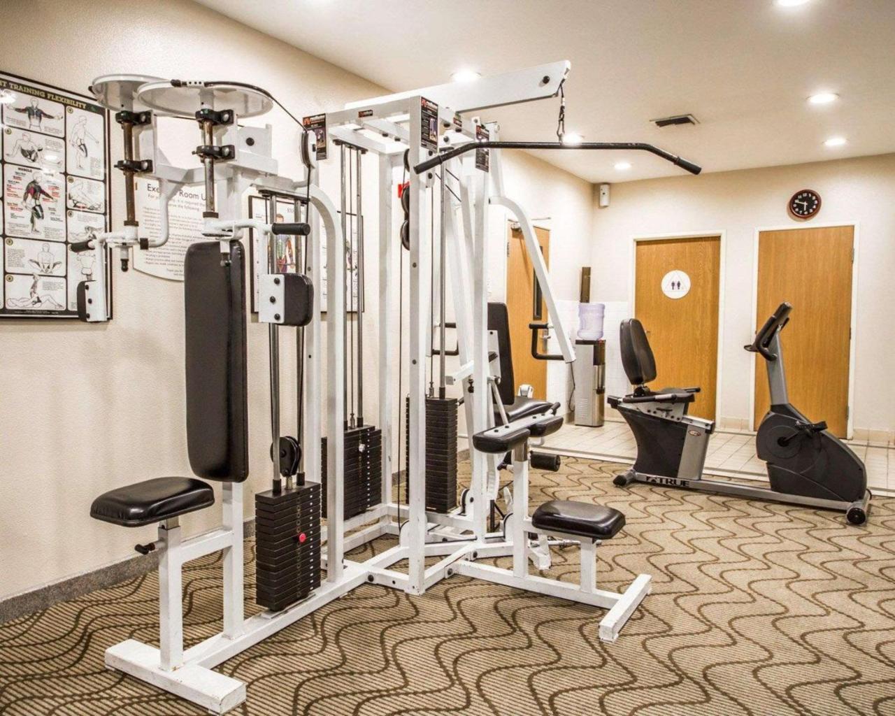 Comfort Inn & Suites Oakland Airport Екстер'єр фото