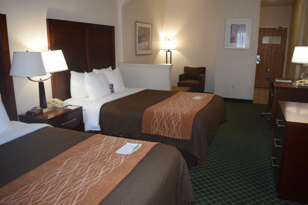 Comfort Inn & Suites Oakland Airport Екстер'єр фото
